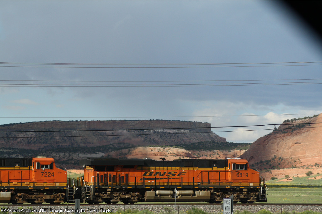 BNSF 6819